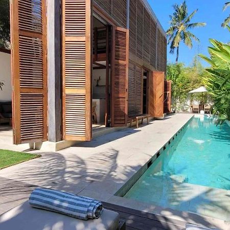 Villa Merbau Gili Islands Exterior photo