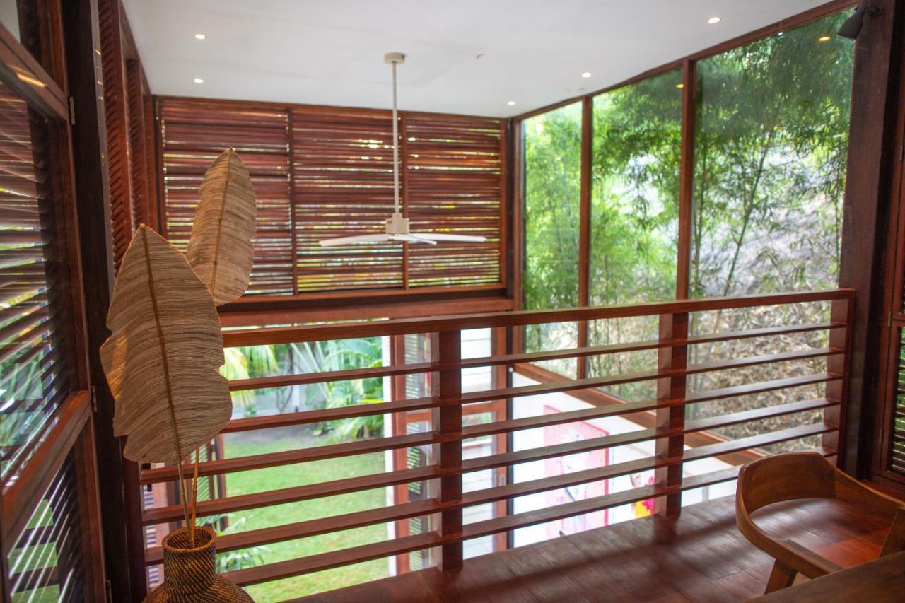 Villa Merbau Gili Islands Exterior photo